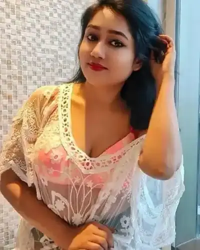 Escort Warora